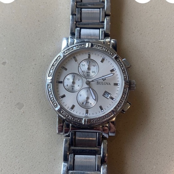 Bulova mens watch - Picture 2 of 2